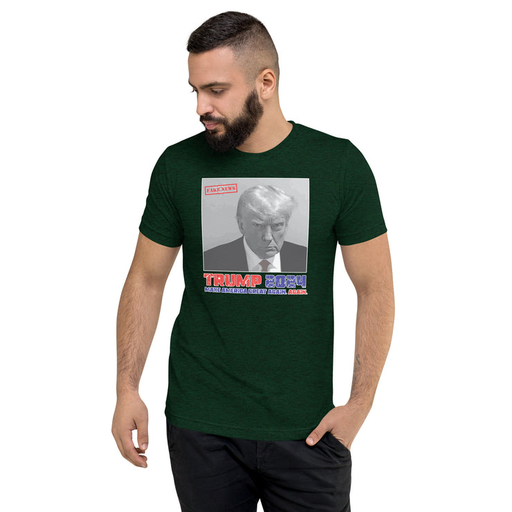 Trump Fake News Men's T-shirt